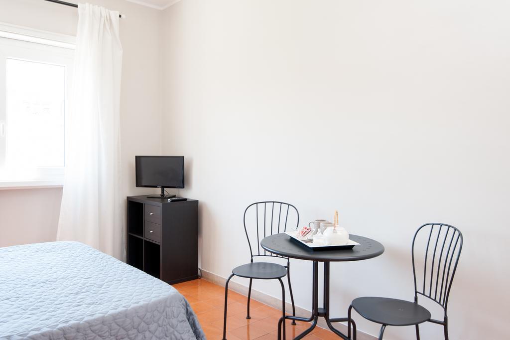 Apartamento La Lanterna Di San Pietro Roma Habitación foto
