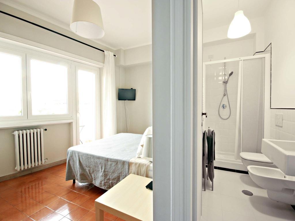 Apartamento La Lanterna Di San Pietro Roma Habitación foto